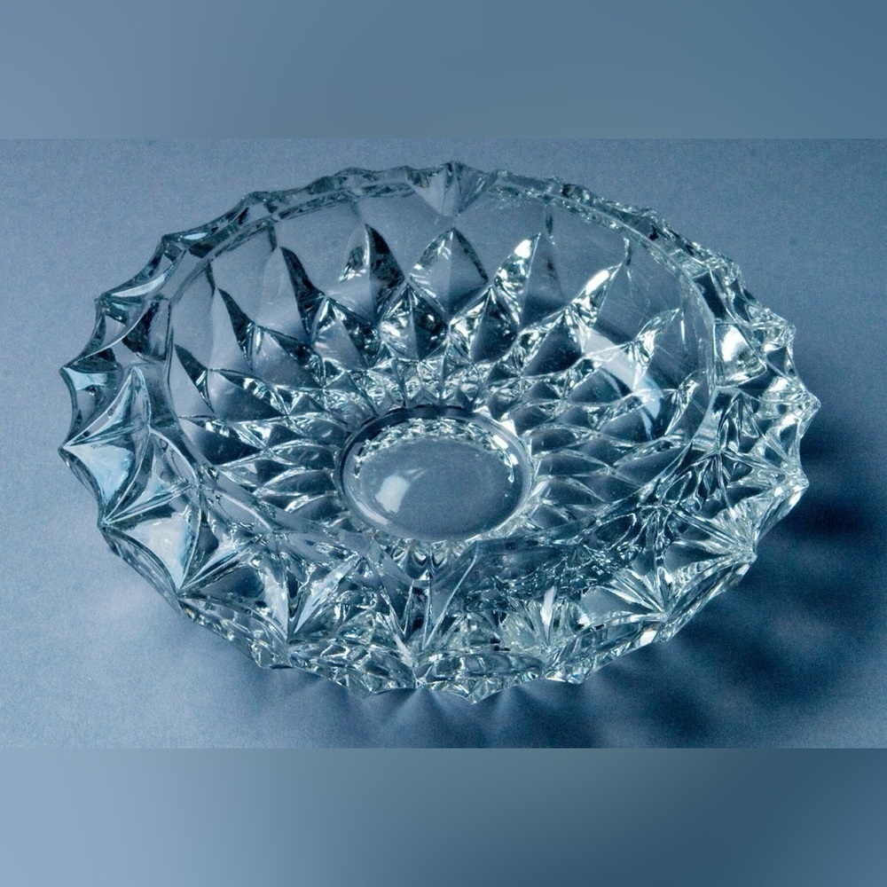 Vintage Heavy Cut Crystal Ashtray Catchall Bowl Retro Mid Century Decor - Picture 6 of 10